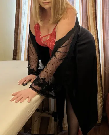 Анкета массажистки Мила Индивидуально - Фото 1, метро Ломоносовская, 39 лет, №5927